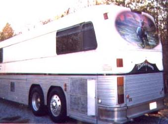 bus2~1.jpg (53348 bytes)